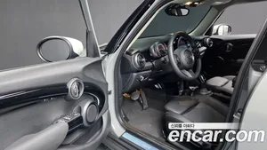 Mini Cooper, 2021 — миниатюра 13