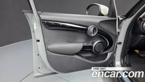Mini Cooper, 2021 — миниатюра 14