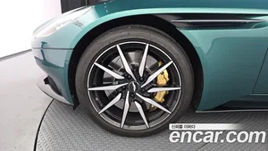 Astonmartin DB11, 2022 — миниатюра 4