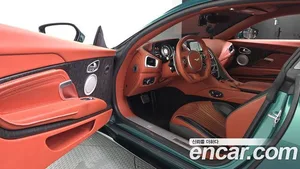 Astonmartin DB11, 2022 — миниатюра 12