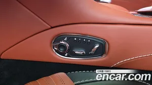 Astonmartin DB11, 2022 — миниатюра 27