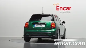 Mini Cooper, 2022 — миниатюра 3