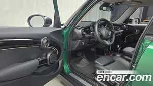 Mini Cooper, 2022 — миниатюра 12