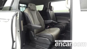 Kia Carnival, 2024 — миниатюра 18