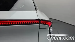 Kia EV6, 2023 — миниатюра 9