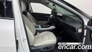 Kia EV6, 2023 — миниатюра 16