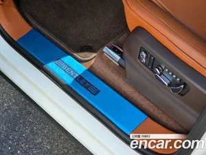 Bentley Bentayga, 2021 — миниатюра 6