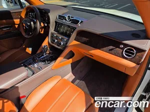 Bentley Bentayga, 2021 — миниатюра 13