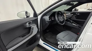 Polestar Polestar 2, 2022 — миниатюра 13