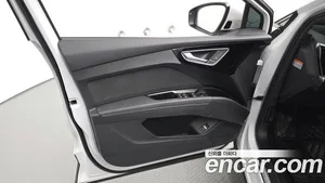 Audi Q4 e-tron, 2023 — миниатюра 14