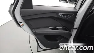 Audi Q4 e-tron, 2023 — миниатюра 15
