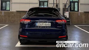 Maserati Levante, 2020 — миниатюра 12