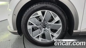 Genesis GV60, 2022 — миниатюра 5