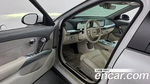 Genesis GV60, 2022 — миниатюра 13