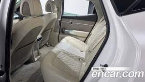 Genesis GV60, 2022 — миниатюра 17