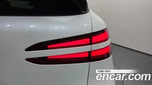 Genesis GV60, 2022 — миниатюра 9