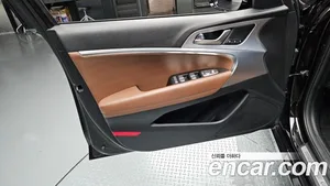 Genesis G70, 2018 — миниатюра 14