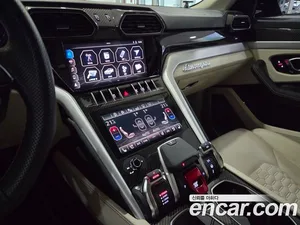 Lamborghini Urus, 2021 — миниатюра 8