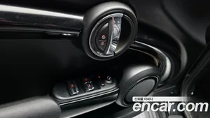 Mini Cooper Convertible, 2023 — миниатюра 31