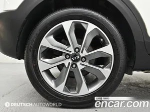 Kia Stonic, 2018 — миниатюра 5