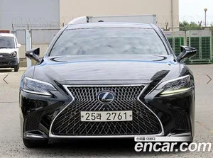 Lexus LS, 2018 — миниатюра 1
