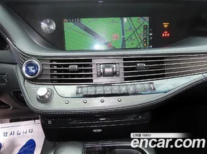 Lexus LS, 2018 — миниатюра 13