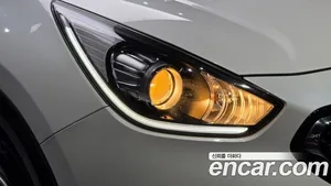Kia Niro, 2016 — миниатюра 7