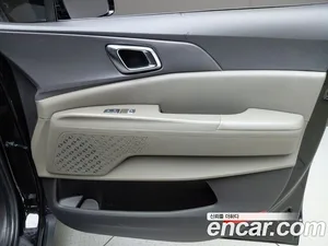Kia Carnival, 2023 — миниатюра 15