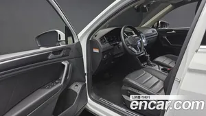 Volkswagen Tiguan, 2021 — миниатюра 10