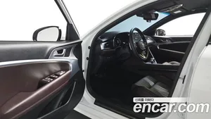 Genesis G70, 2023 — миниатюра 12