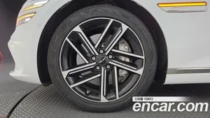 Genesis G80, 2025 — миниатюра 5