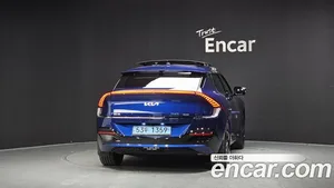 Kia EV6, 2023 — миниатюра 3