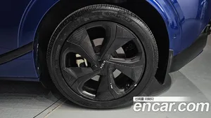 Kia EV6, 2023 — миниатюра 6