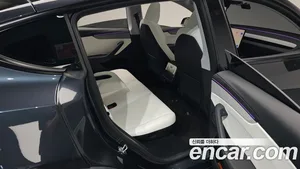 Tesla Model Y, 2025 — миниатюра 17