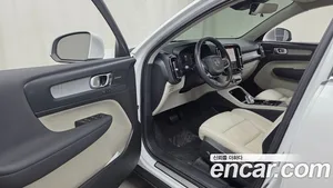 Volvo XC40, 2023 — миниатюра 13