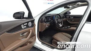 Mercedes-Benz E-Class, 2020 — миниатюра 13