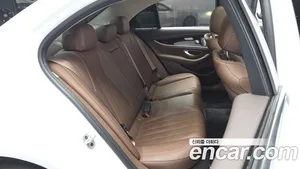 Mercedes-Benz E-Class, 2020 — миниатюра 18