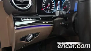Mercedes-Benz E-Class, 2020 — миниатюра 24