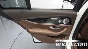 Mercedes-Benz E-Class, 2020 — миниатюра 15
