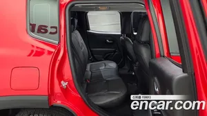 Jeep Renegade, 2019 — миниатюра 18