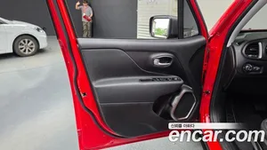 Jeep Renegade, 2019 — миниатюра 14