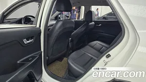 Kia Stonic, 2017 — миниатюра 18