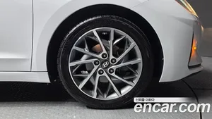 Hyundai Avante, 2018 — миниатюра 4