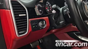 Porsche Cayenne, 2020 — миниатюра 24