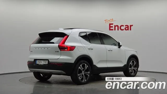 Volvo XC40, 2022 — фото автомобиля из Кореи