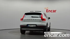 Volvo XC40, 2022 — миниатюра 3