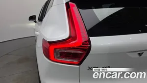 Volvo XC40, 2022 — миниатюра 8