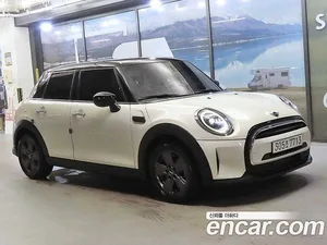 Mini Cooper, 2021 — миниатюра 2