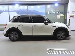 Mini Cooper, 2021 — миниатюра 3