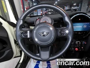 Mini Cooper, 2021 — миниатюра 8
